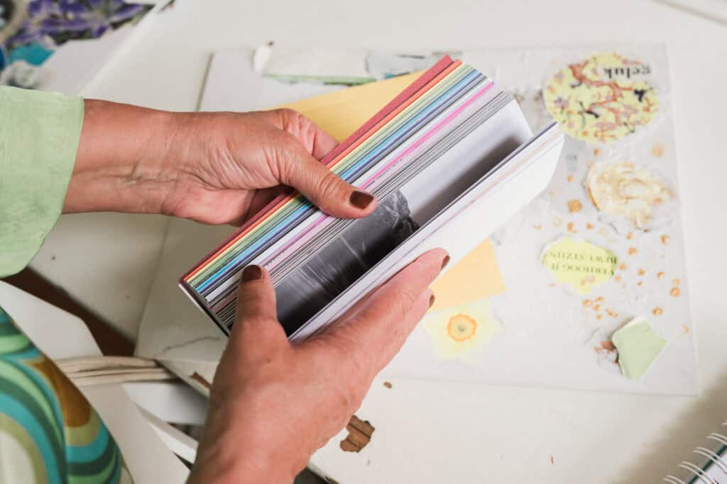 Boek kleuren van geluk